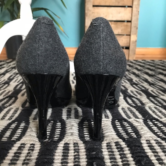 Grey Felt Pumps - Picture 4 of 4